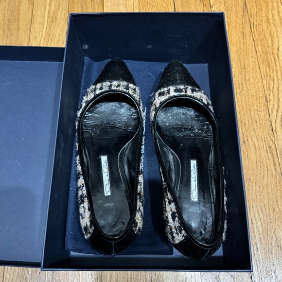 Oscar de la Renta Tweed Flats with Black Patent Cap Toe, Size 6 - Picture 4 of 7